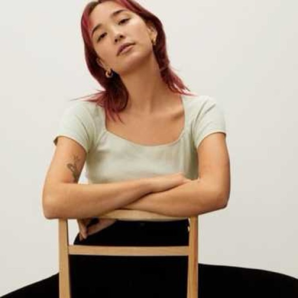 Everlane Women's Light Cream Short Sleeve Tee